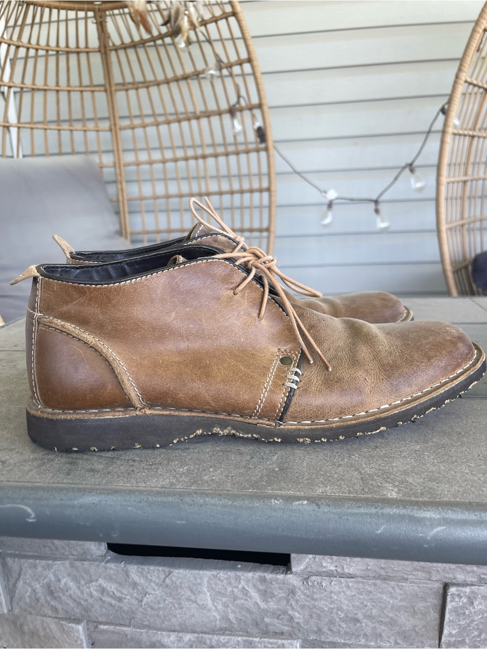 Crevo Men's Brown Leather Lace-Up Casual Shoes